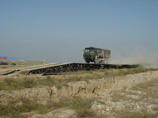 Temporary Mechanized Bridge 8×8 Erection Vehicle 6×6 Transportation Vehicle