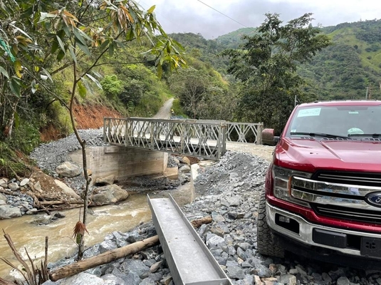 Ponte d'acciaio modulare di Bailey Bridge Hs 25-44 del carico di progetto del compatto 100 in ingegneria